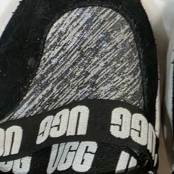 UGG SEAWAY SNEAKER  Women's Girls Size 4 (Youth) Ribbon Laces Shimmer - Picture 12 of 15